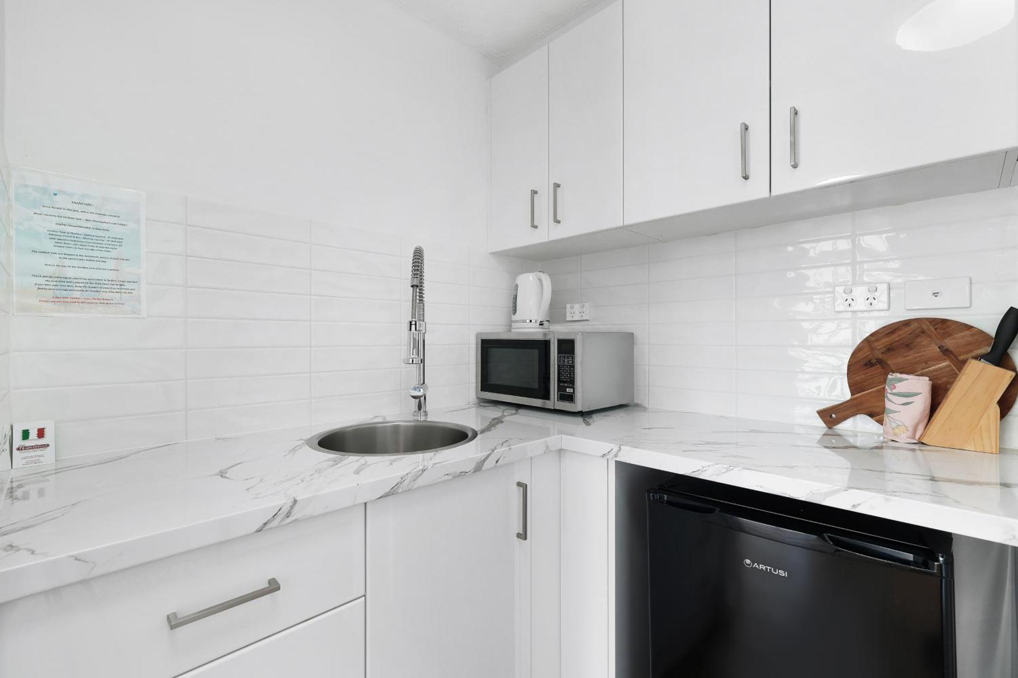 Unit 2 - Spectacular Sea Views In Surfers Paradise Голд-Кост Экстерьер фото
